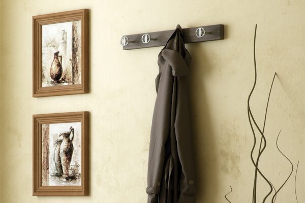 Classic wall hangers