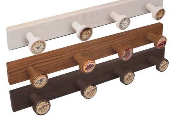 Retro design wall hangers